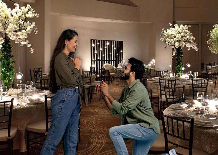 ¡CELEBRA SAN VALENTÍN VIAJANDO! Krystal® Monterrey ¡CELEBRA SAN VALENTÍN VIAJANDO! Krystal® Monterrey