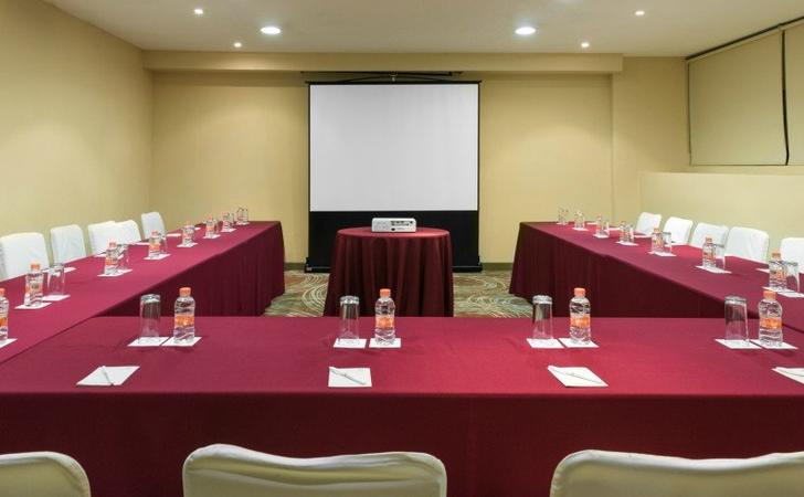 Salón Maya Krystal® Monterrey Salón Maya Krystal® Monterrey