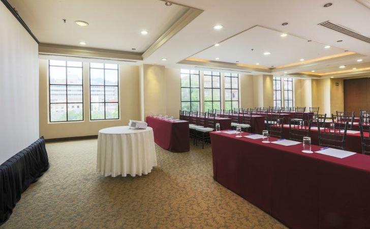 Salón Regio 1 Krystal® Monterrey Salón Regio 1 Krystal® Monterrey